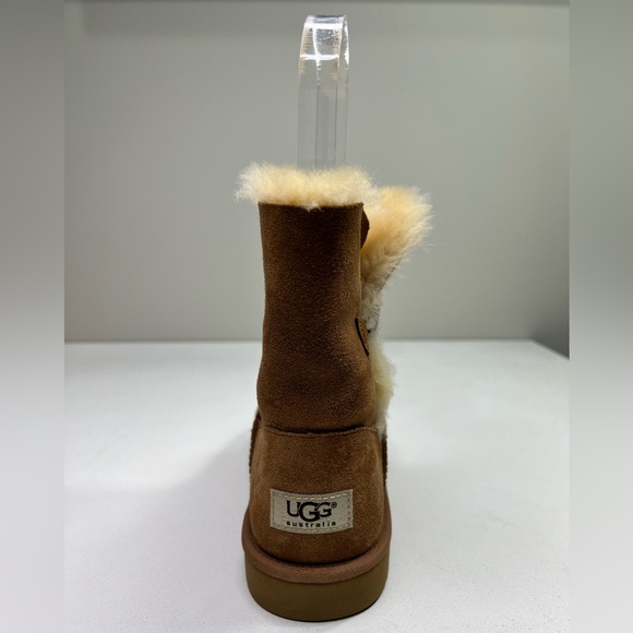 UGG Bailey Eva SINGLE Boot Leather Sheepskin Fur Suede Button Snow Right Foot 5 - Picture 4 of 13